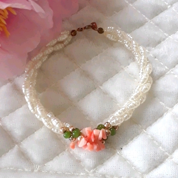 None Jewelry - Freshwater Rice Pearl Bracelet